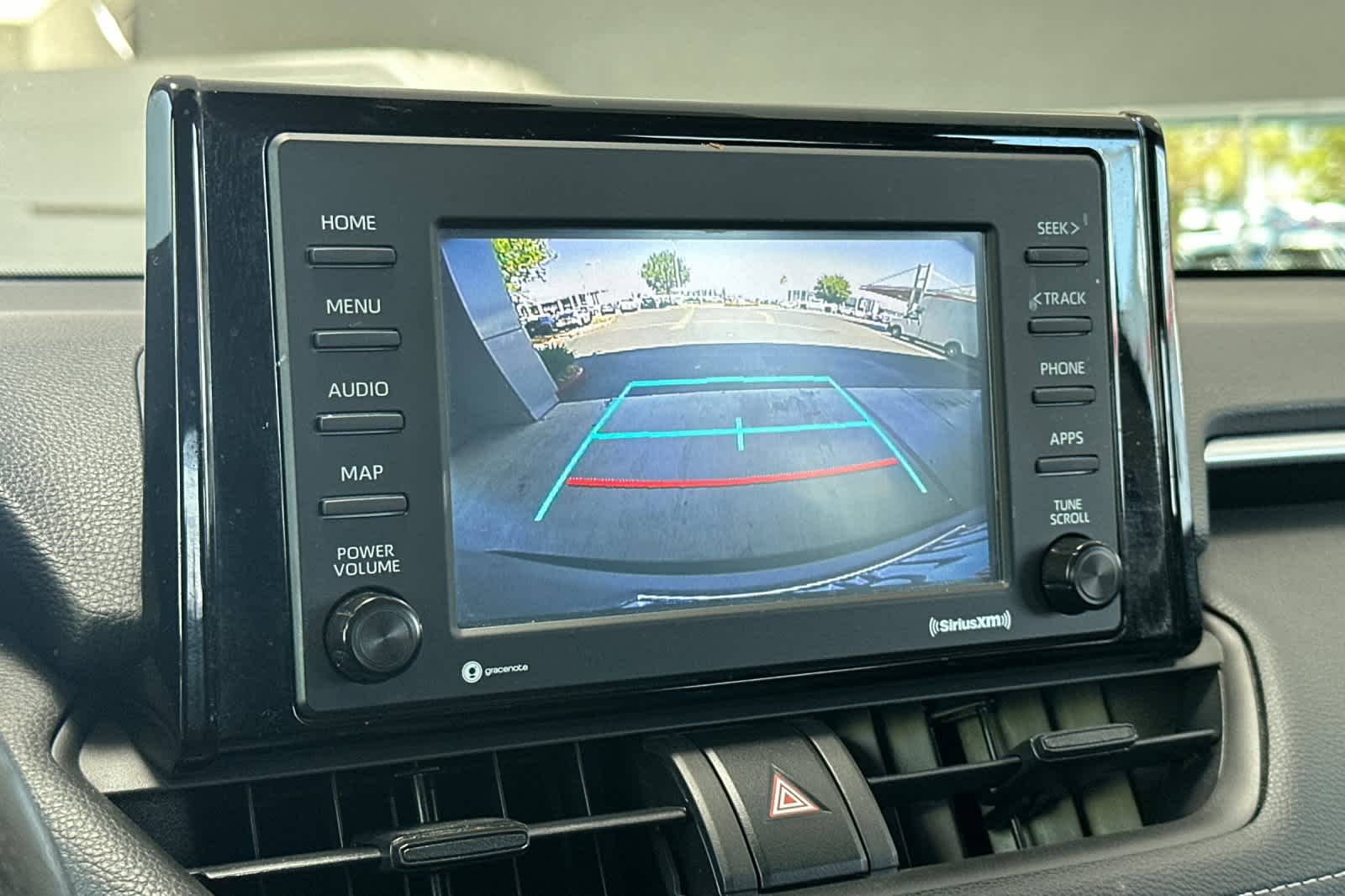 2020 Toyota RAV4 LE 20