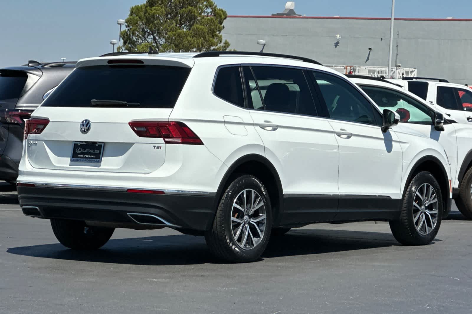Thumbnail: 2018 Volkswagen Tiguan - 2