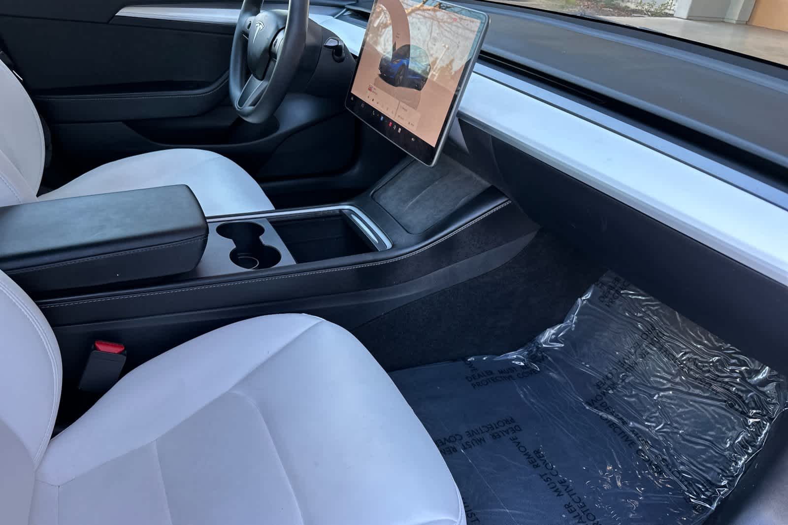 Thumbnail: 2023 Tesla Model 3 - 16