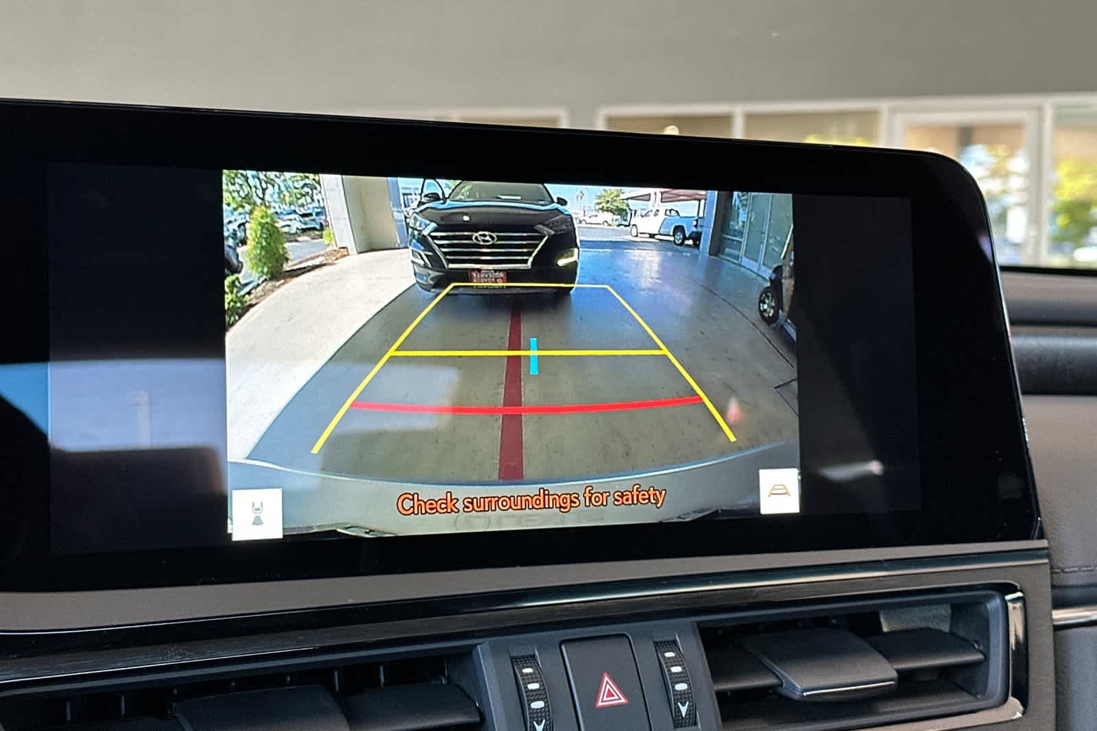 Thumbnail: 2025 Lexus ES - 20