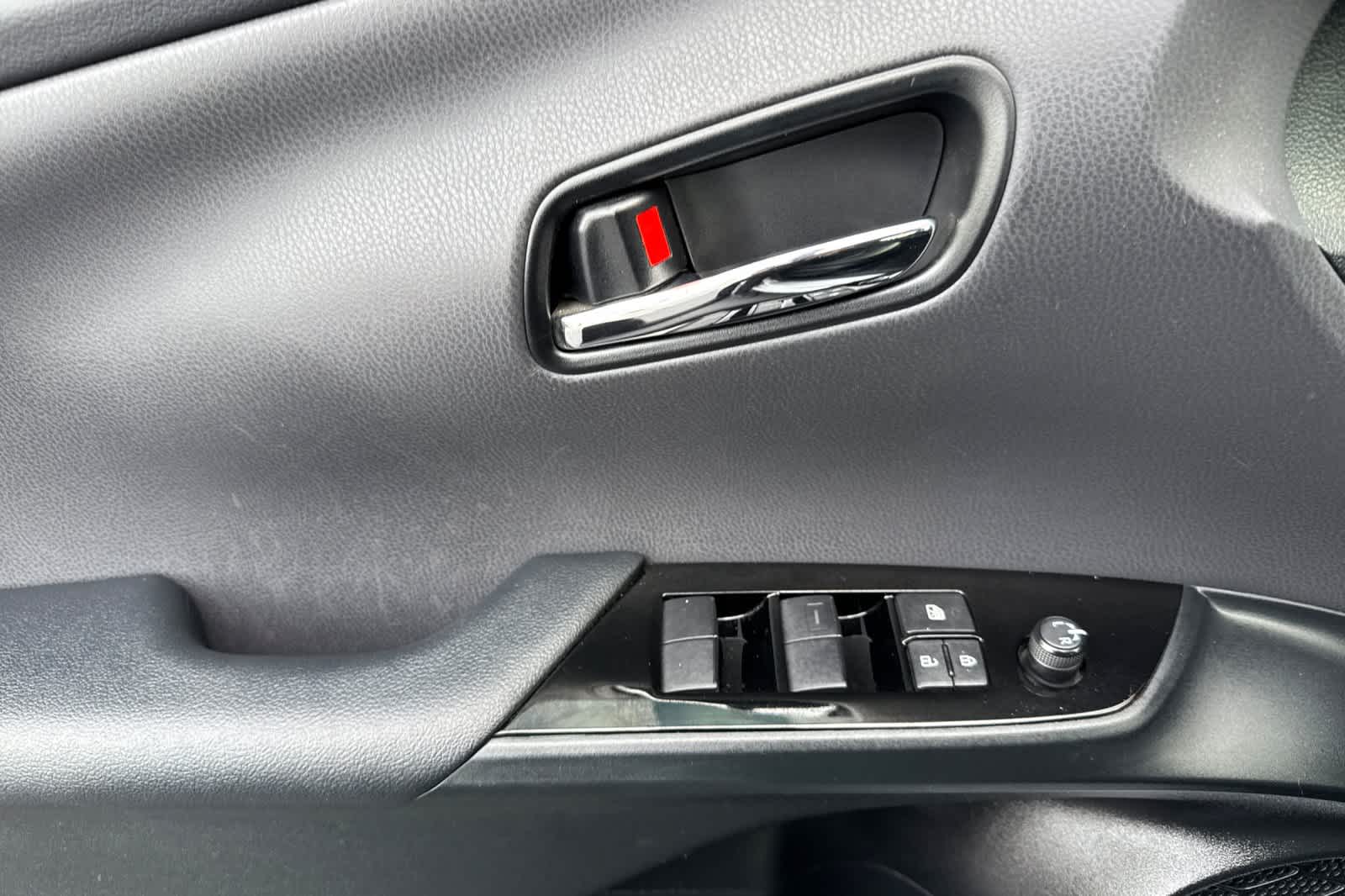 Thumbnail: 2021 Toyota Prius Prime - 12