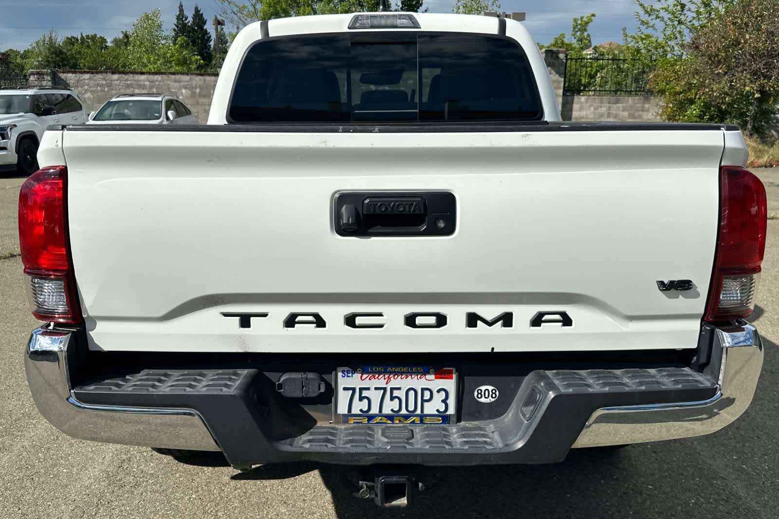 Thumbnail: 2022 Toyota Tacoma - 16
