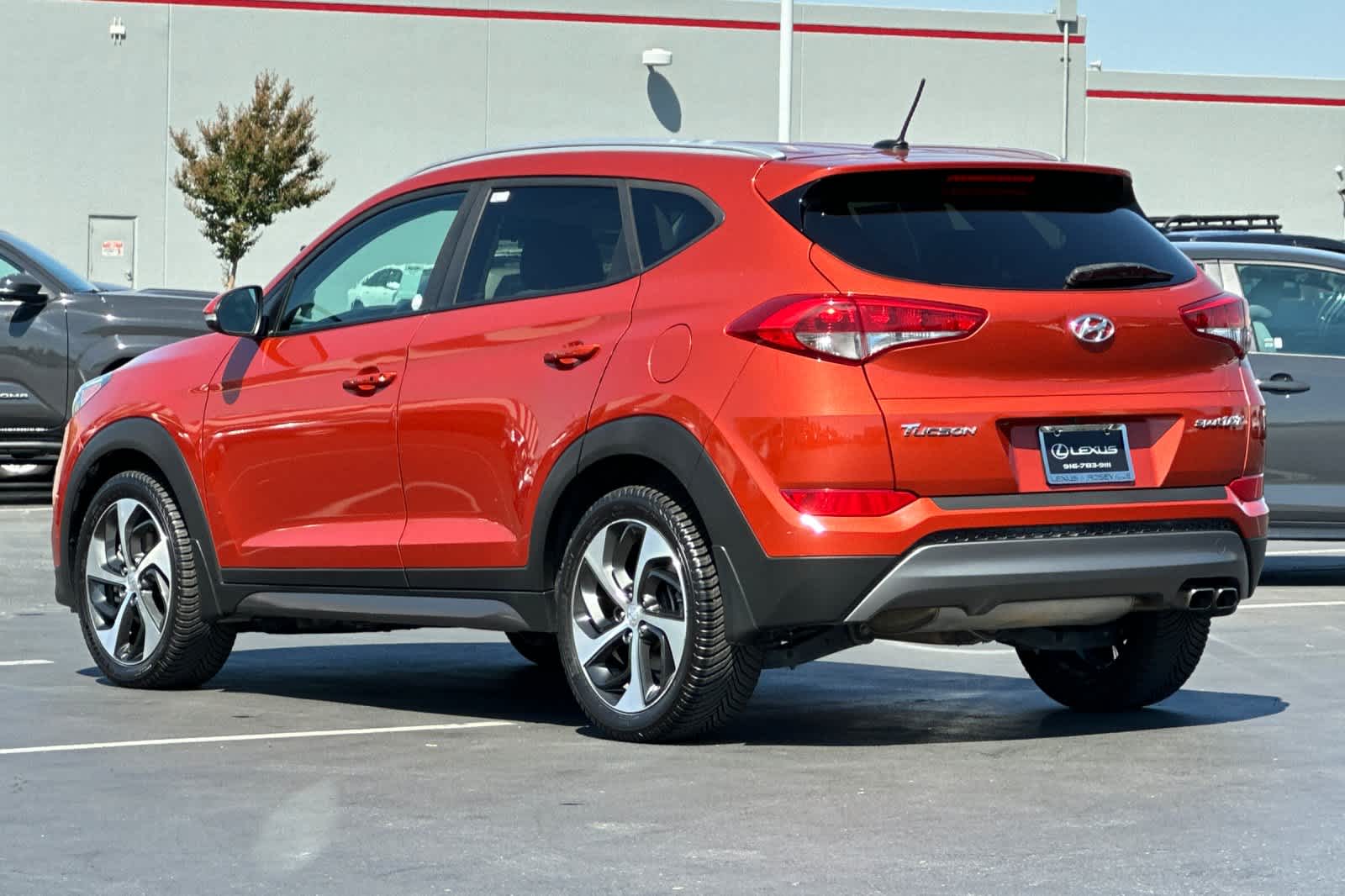 Thumbnail: 2016 Hyundai Tucson - 7
