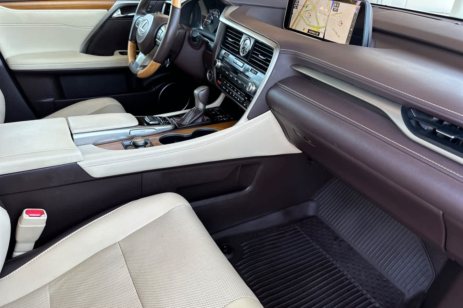 Thumbnail: 2017 Lexus RX - 17