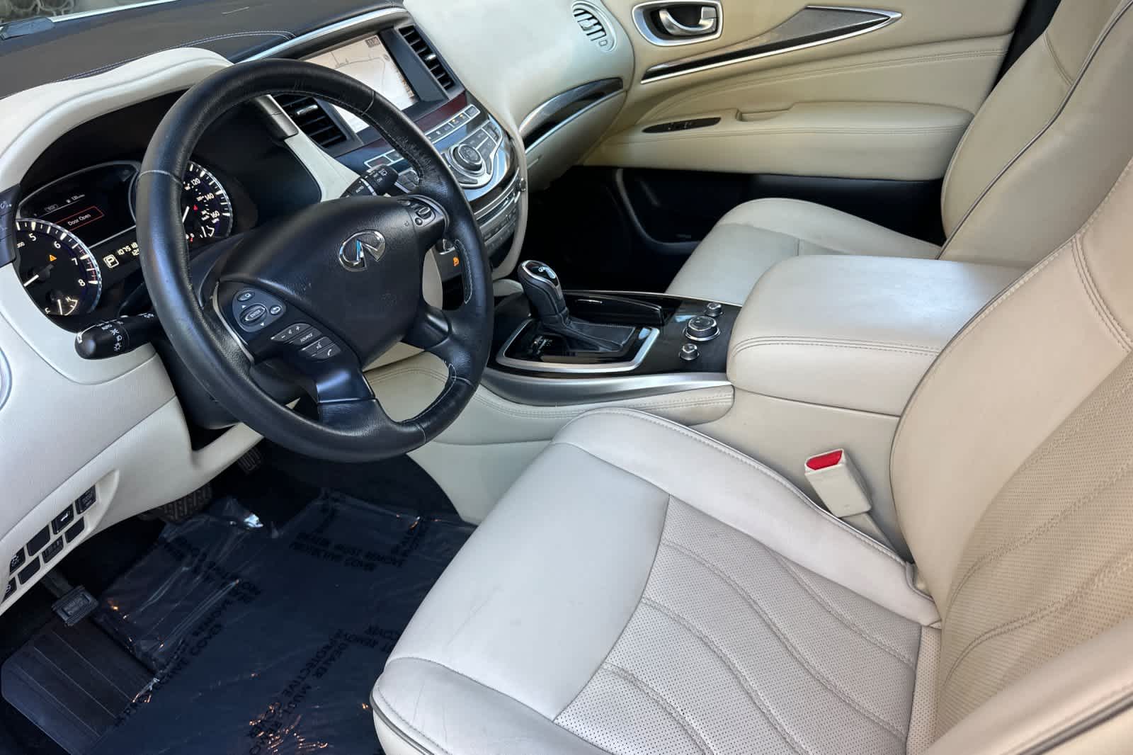 Thumbnail: 2016 INFINITI QX60 - 11