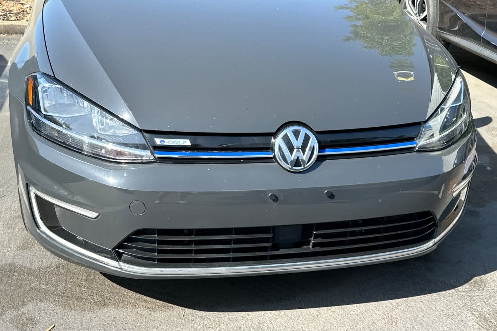 Thumbnail: 2019 Volkswagen e-Golf - 9