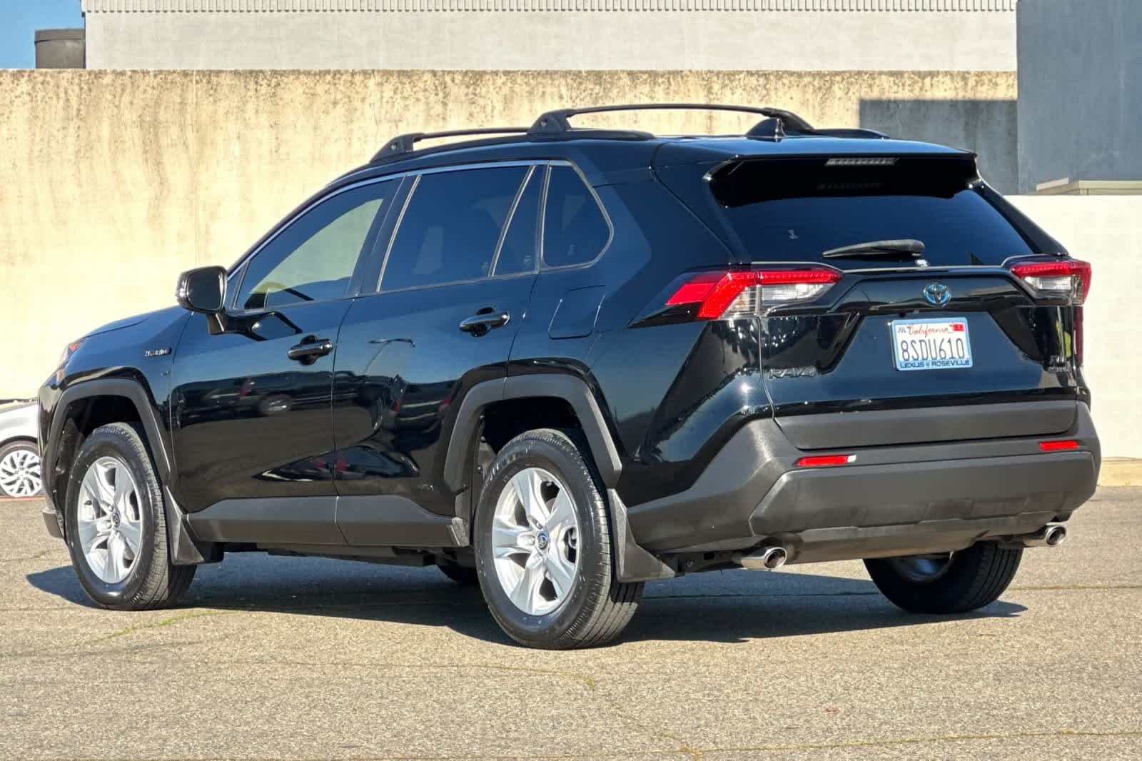 Thumbnail: 2020 Toyota RAV4 - 7