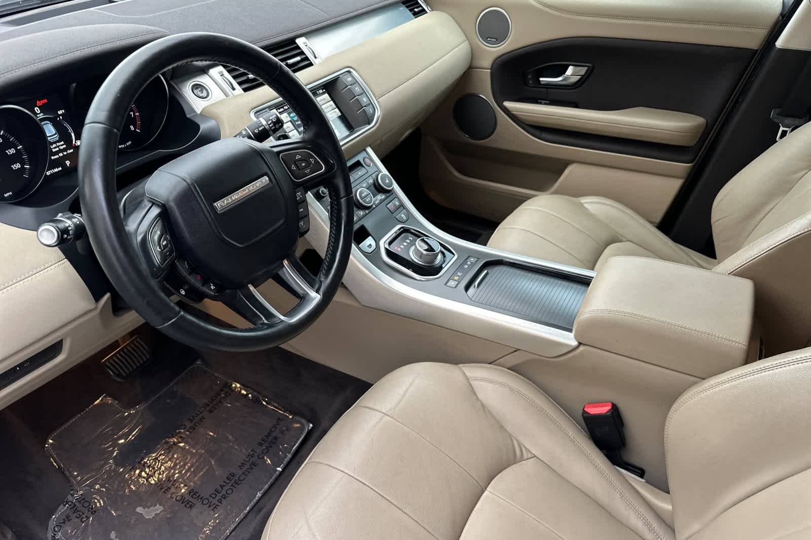 Thumbnail: 2016 Land Rover Range Rover Evoque - 11