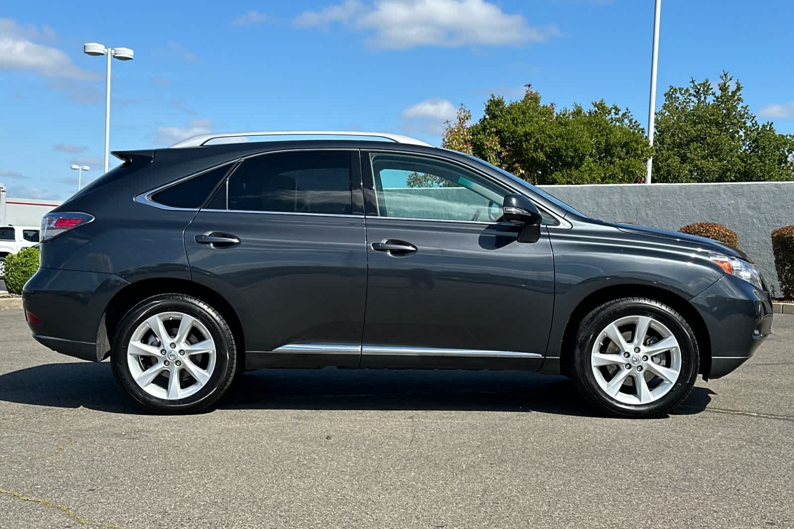 Thumbnail: 2011 Lexus RX - 6