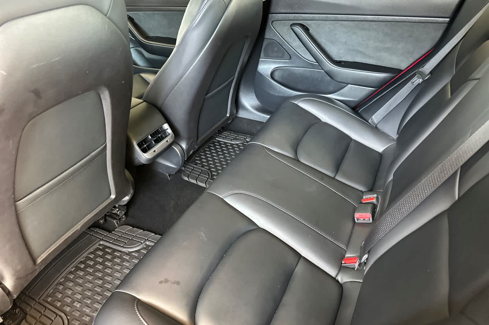 Thumbnail: 2020 Tesla Model 3 - 4