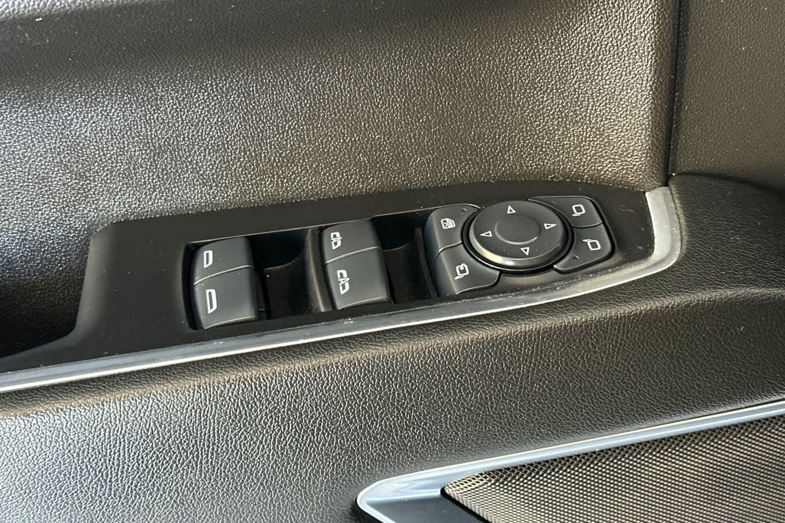 Thumbnail: 2025 GMC Sierra 1500 - 13