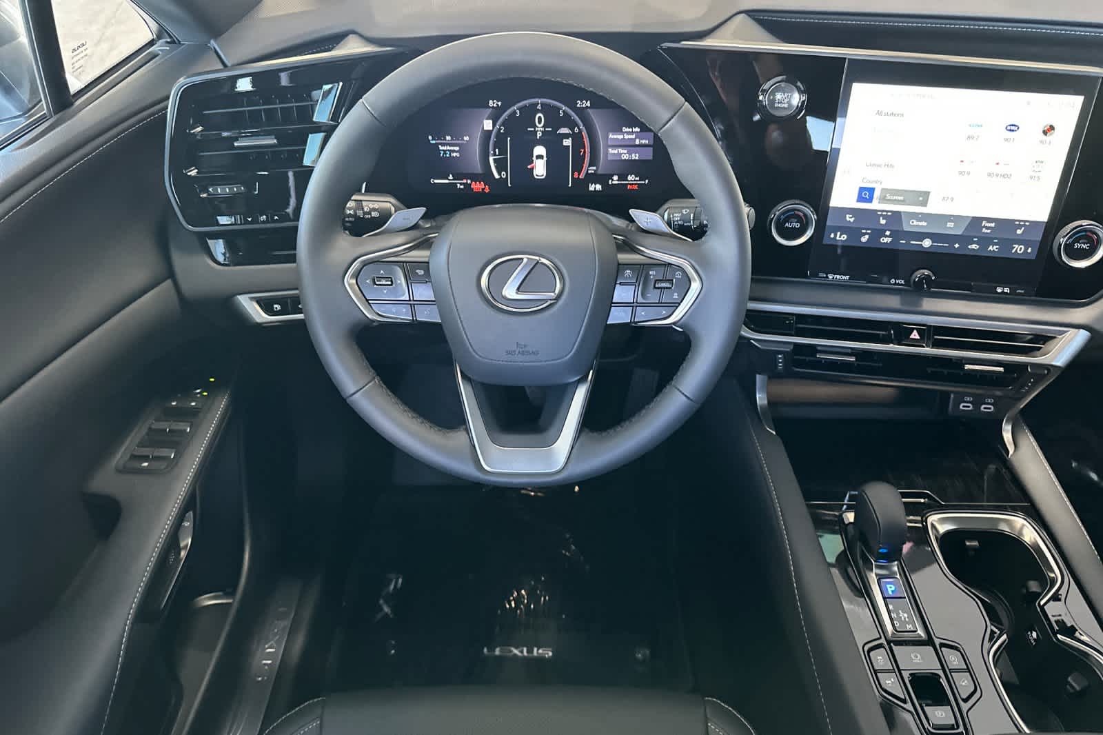 Thumbnail: 2025 Lexus RX - 15