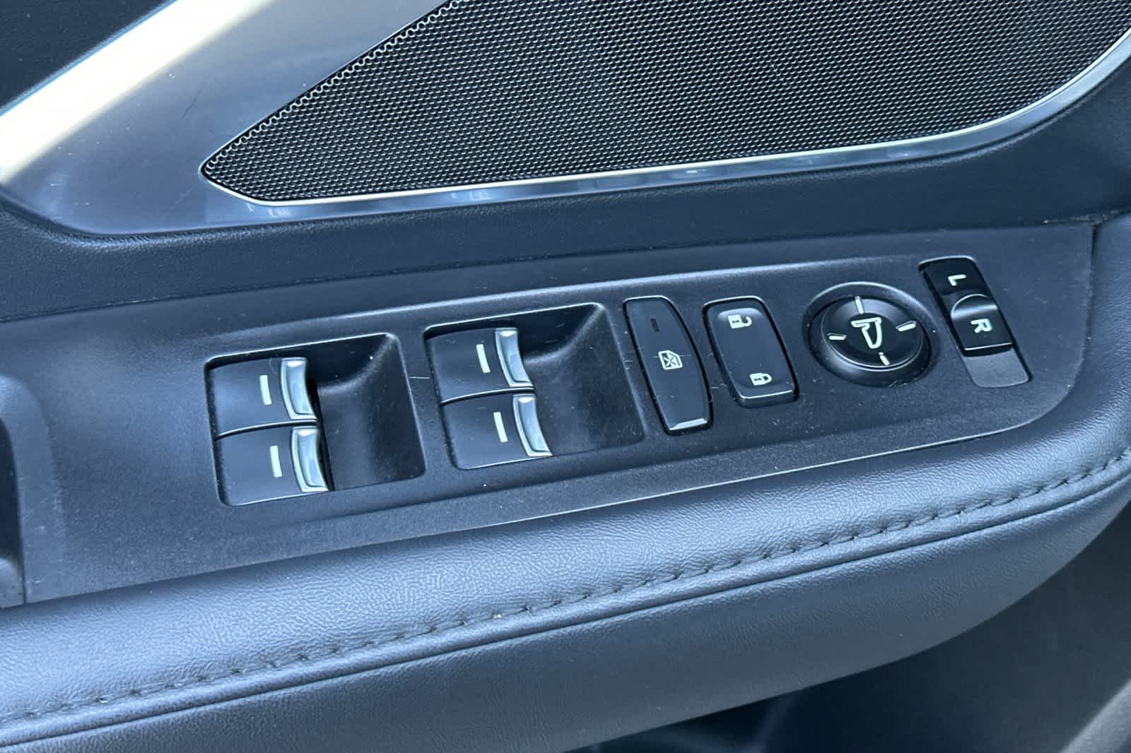 Thumbnail: 2020 Acura RDX - 13