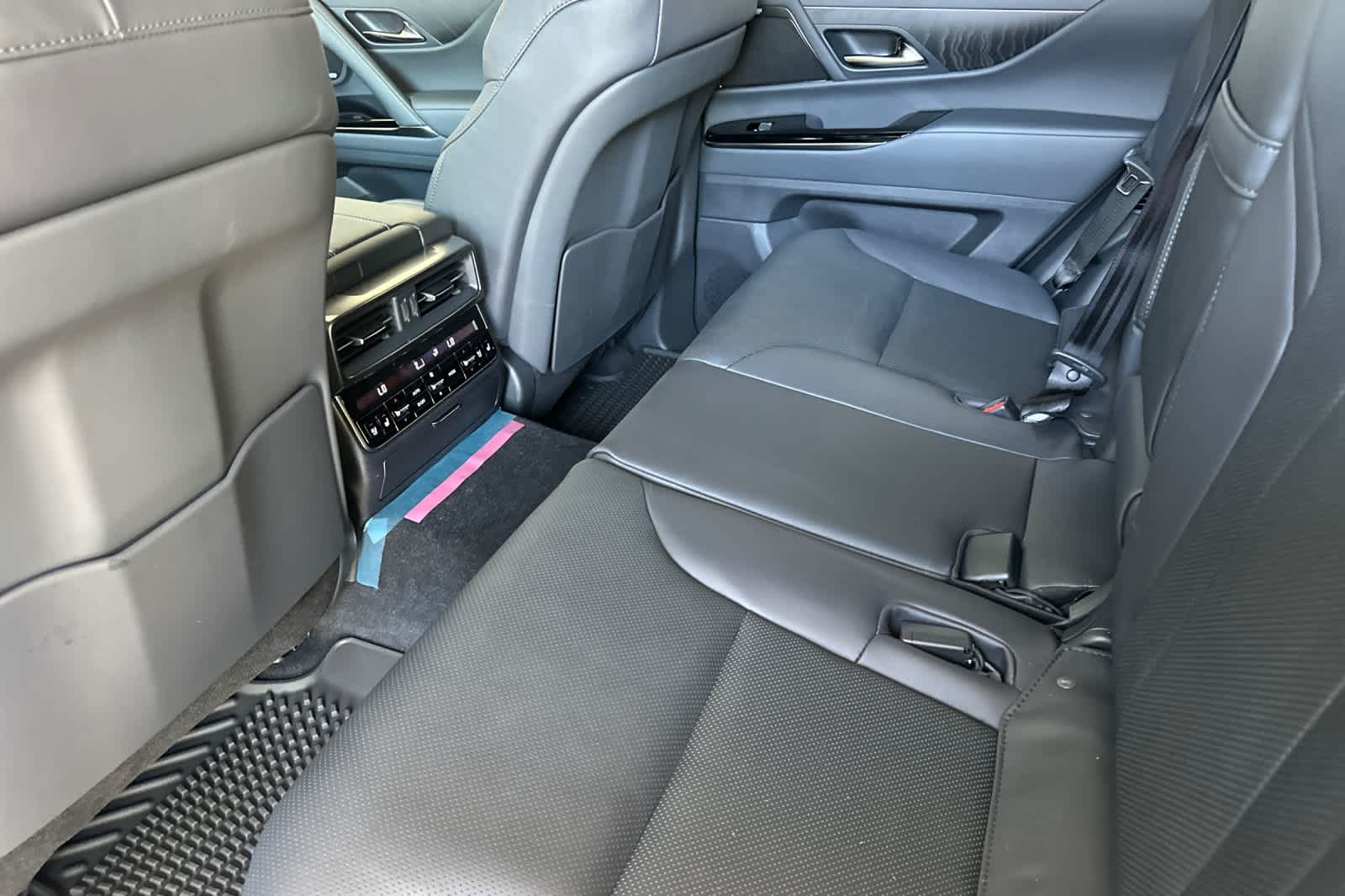 Thumbnail: 2025 Lexus LX - 4