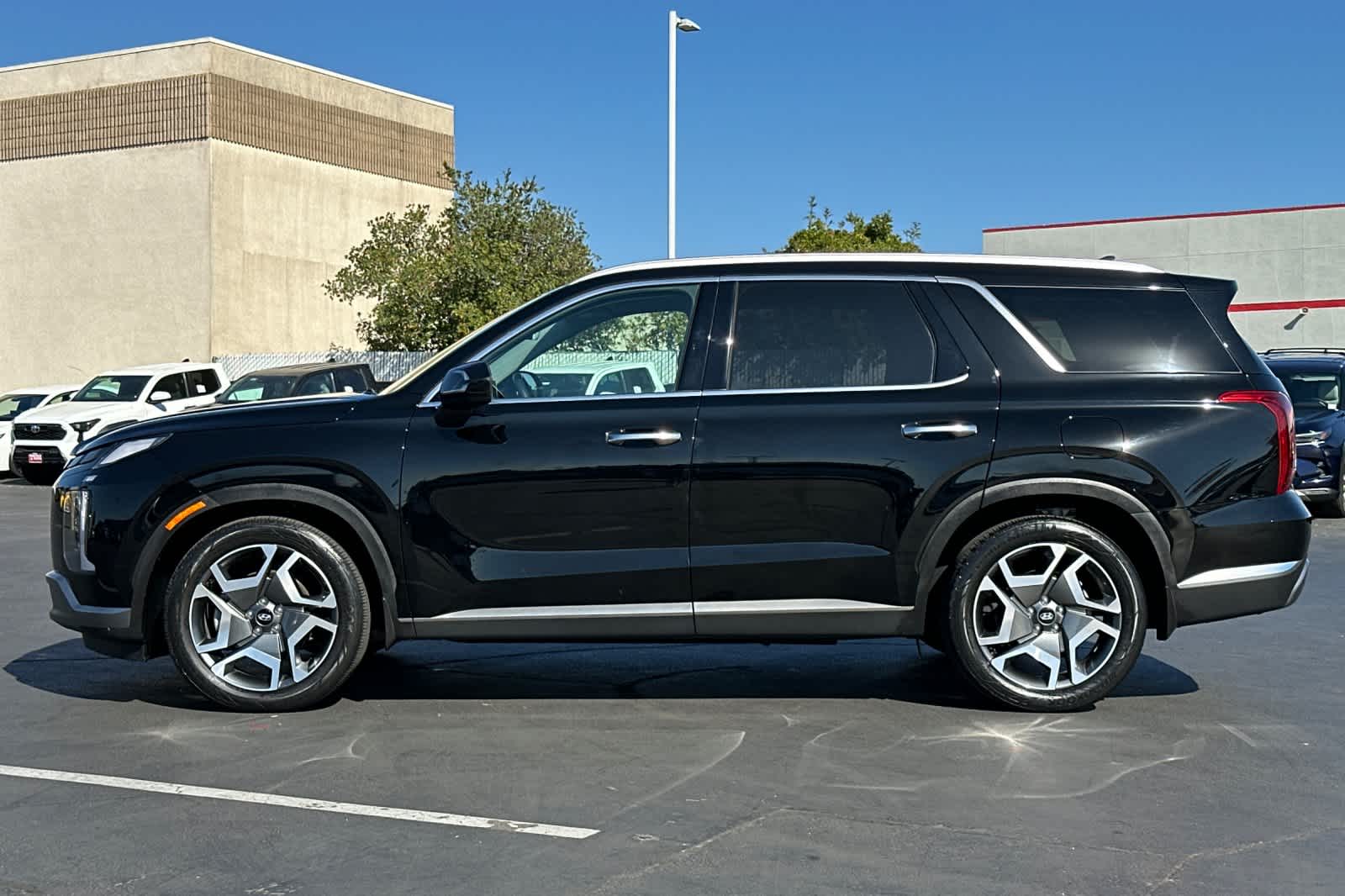 Thumbnail: 2023 Hyundai Palisade - 9