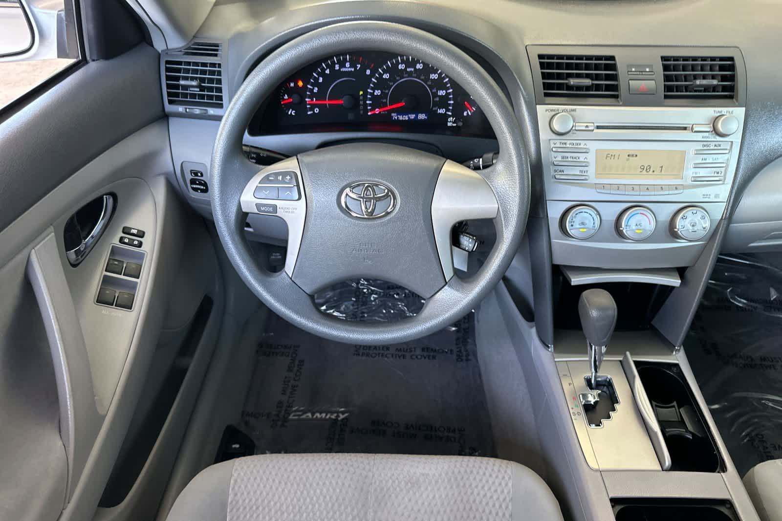 Thumbnail: 2010 Toyota Camry - 14
