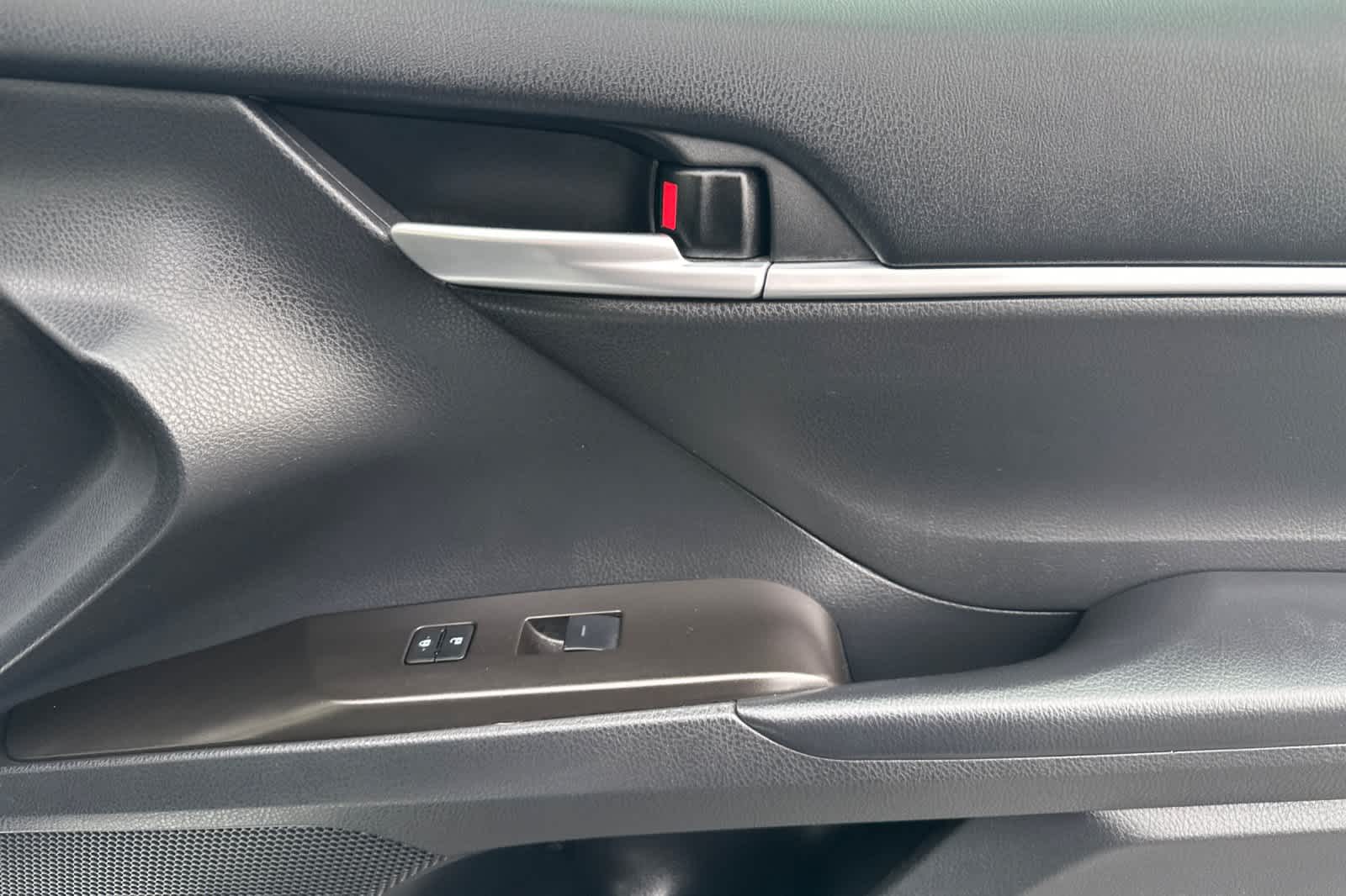 Thumbnail: 2023 Toyota Camry - 18