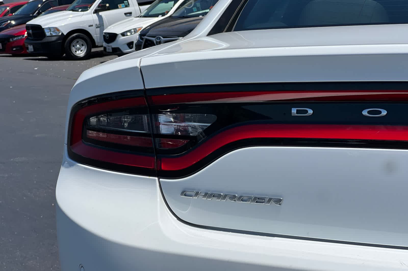 Thumbnail: 2019 Dodge Charger - 29