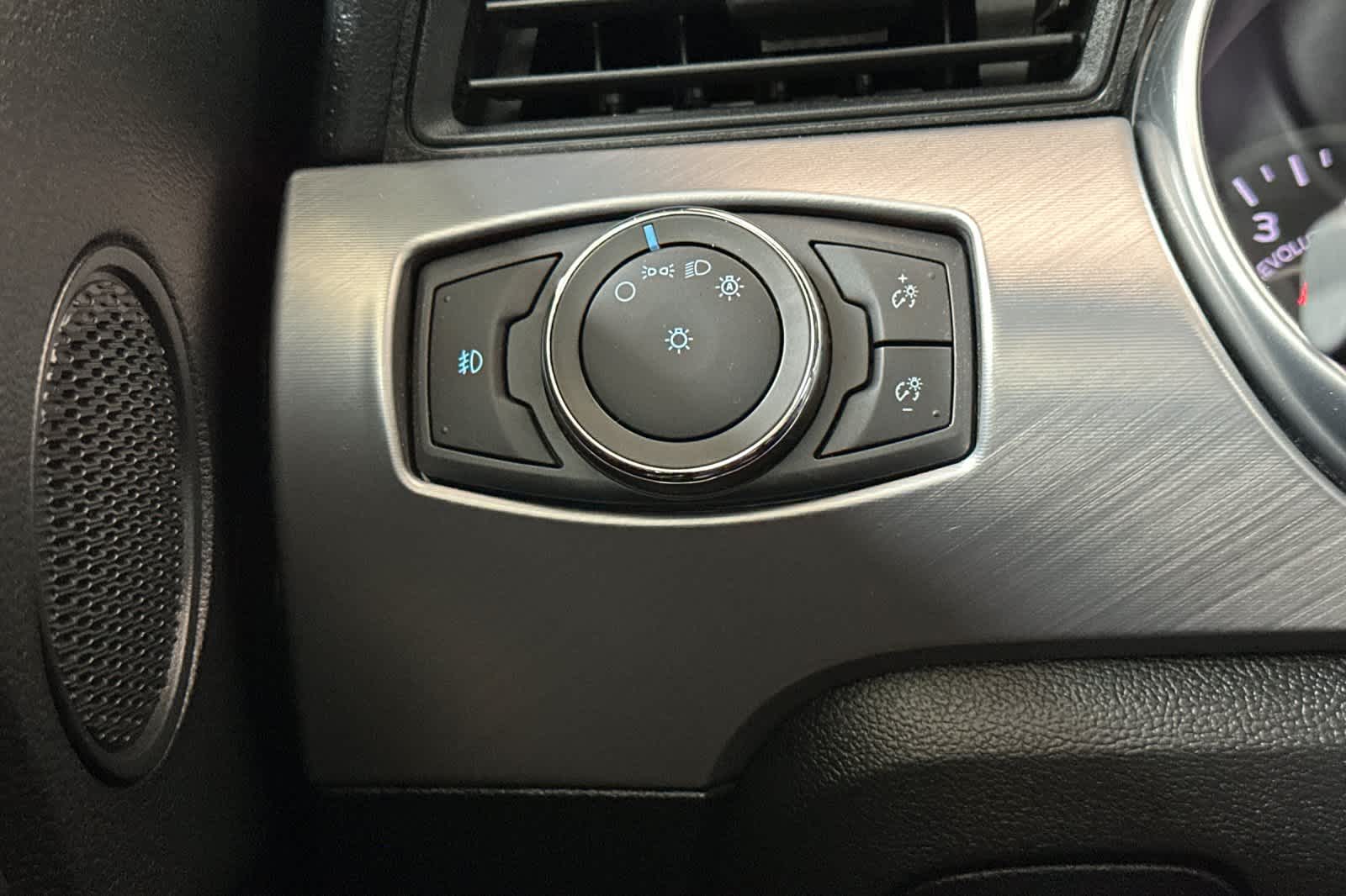 Thumbnail: 2022 Ford Mustang - 27