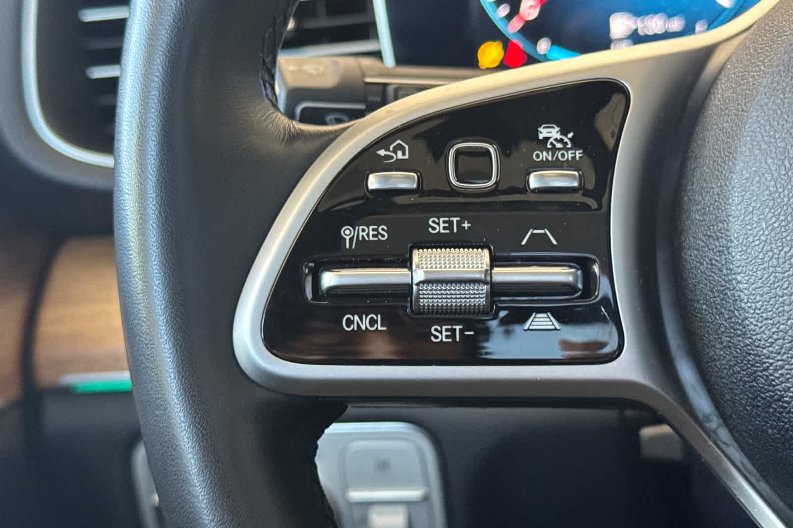 Thumbnail: 2021 Mercedes-Benz GLE - 27