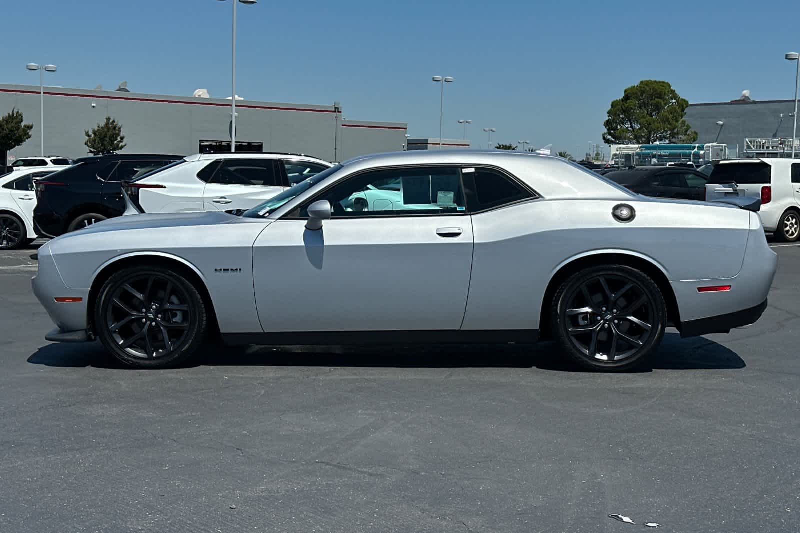 Thumbnail: 2022 Dodge Challenger - 8