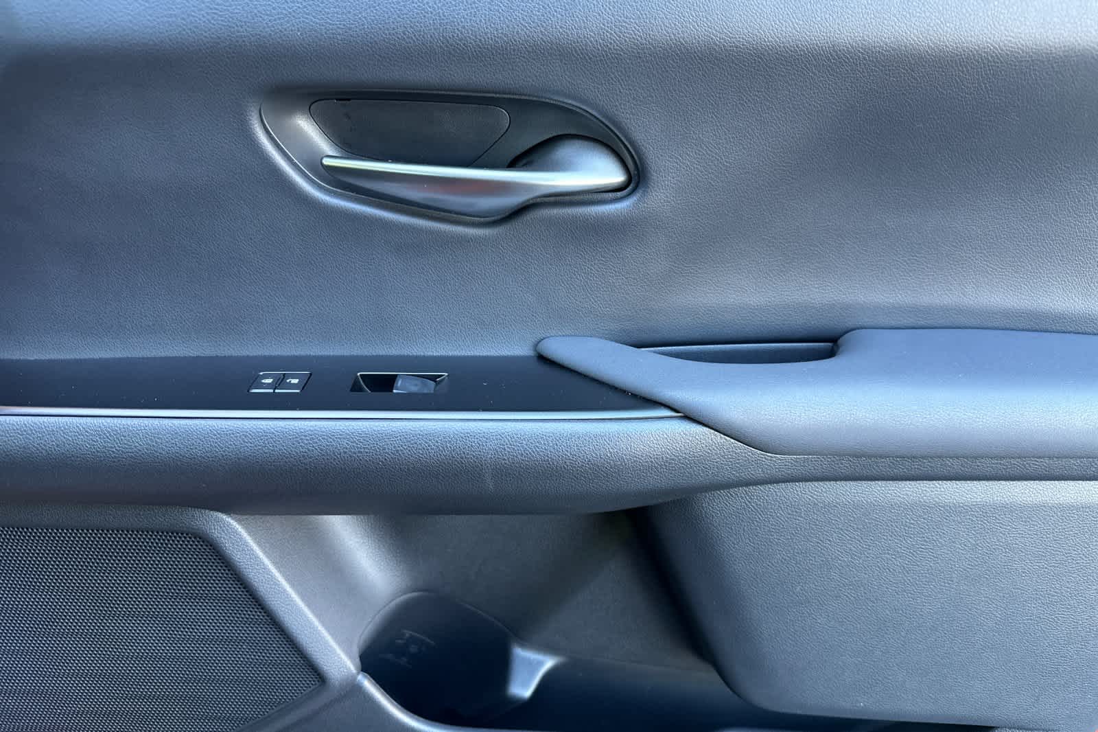 Thumbnail: 2019 Lexus UX - 19