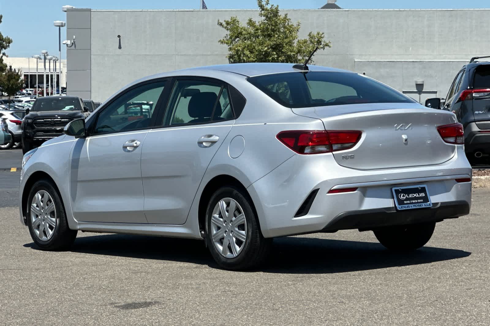 Thumbnail: 2022 Kia Rio - 7
