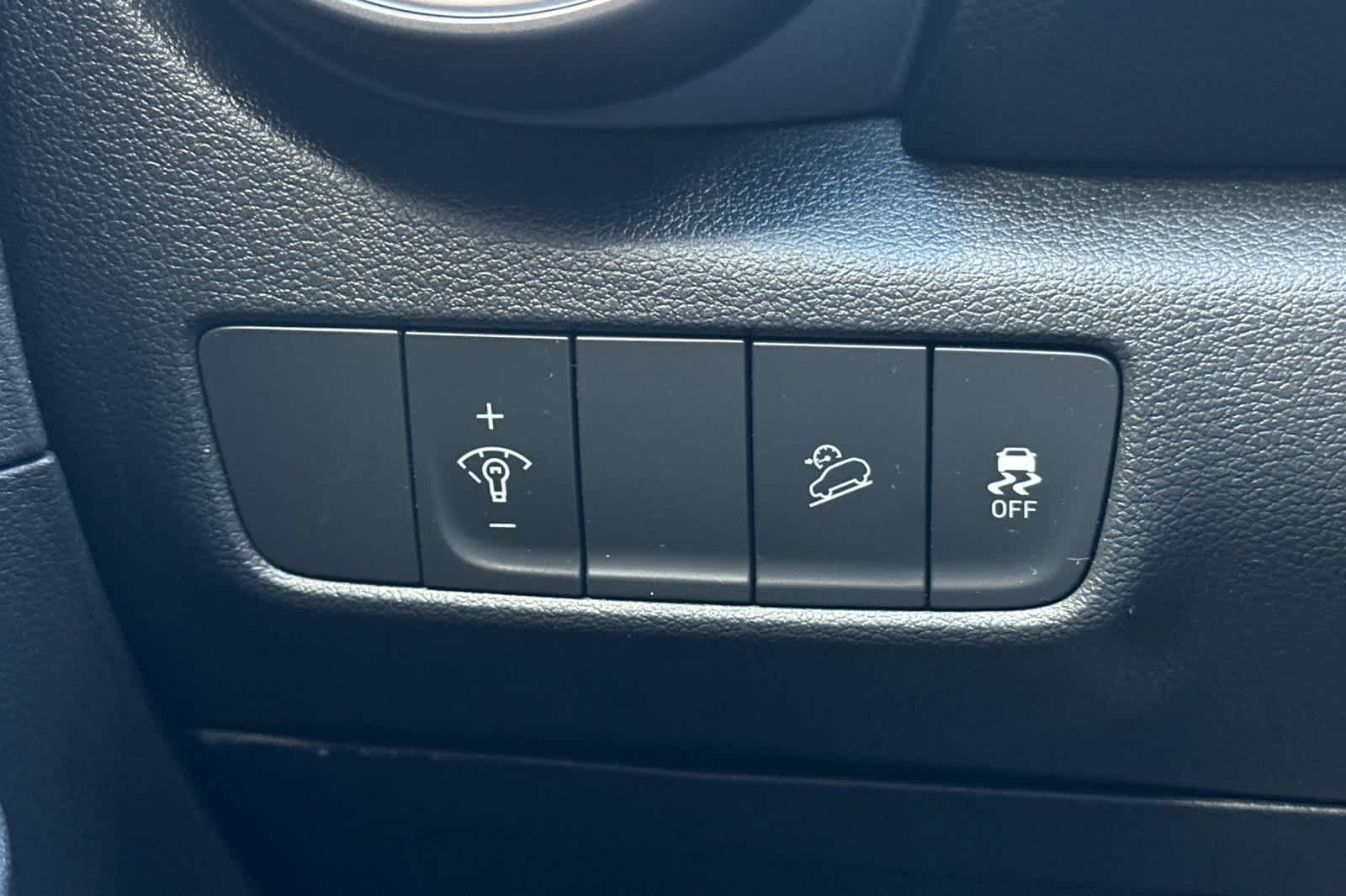 Thumbnail: 2022 Hyundai Kona - 29