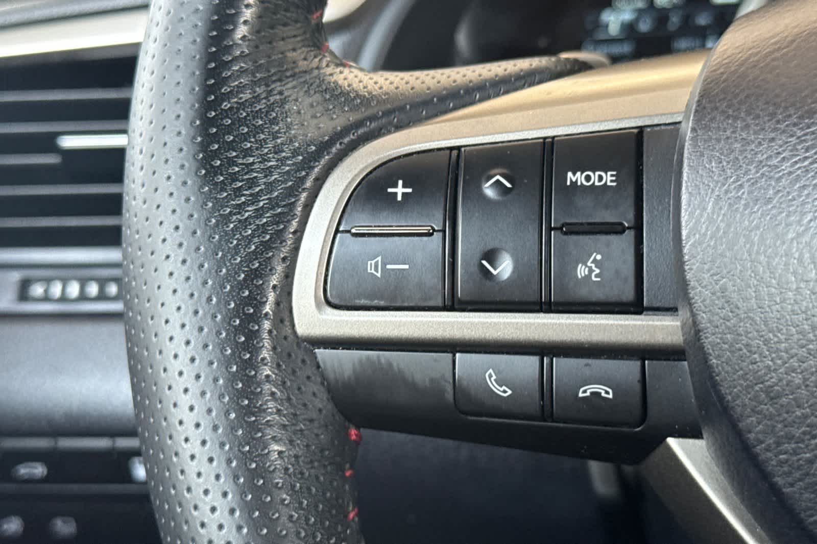 Thumbnail: 2021 Lexus RX - 26