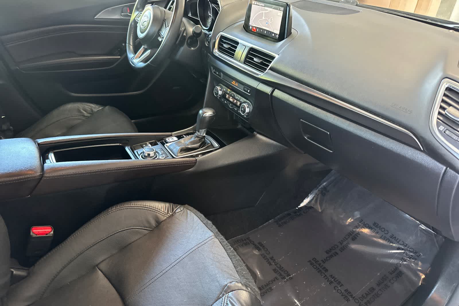 Thumbnail: 2018 Mazda Mazda3 - 16