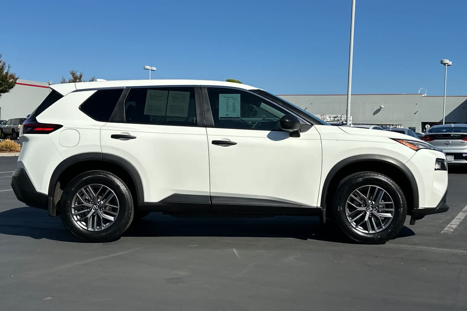 Thumbnail: 2021 Nissan Rogue - 6