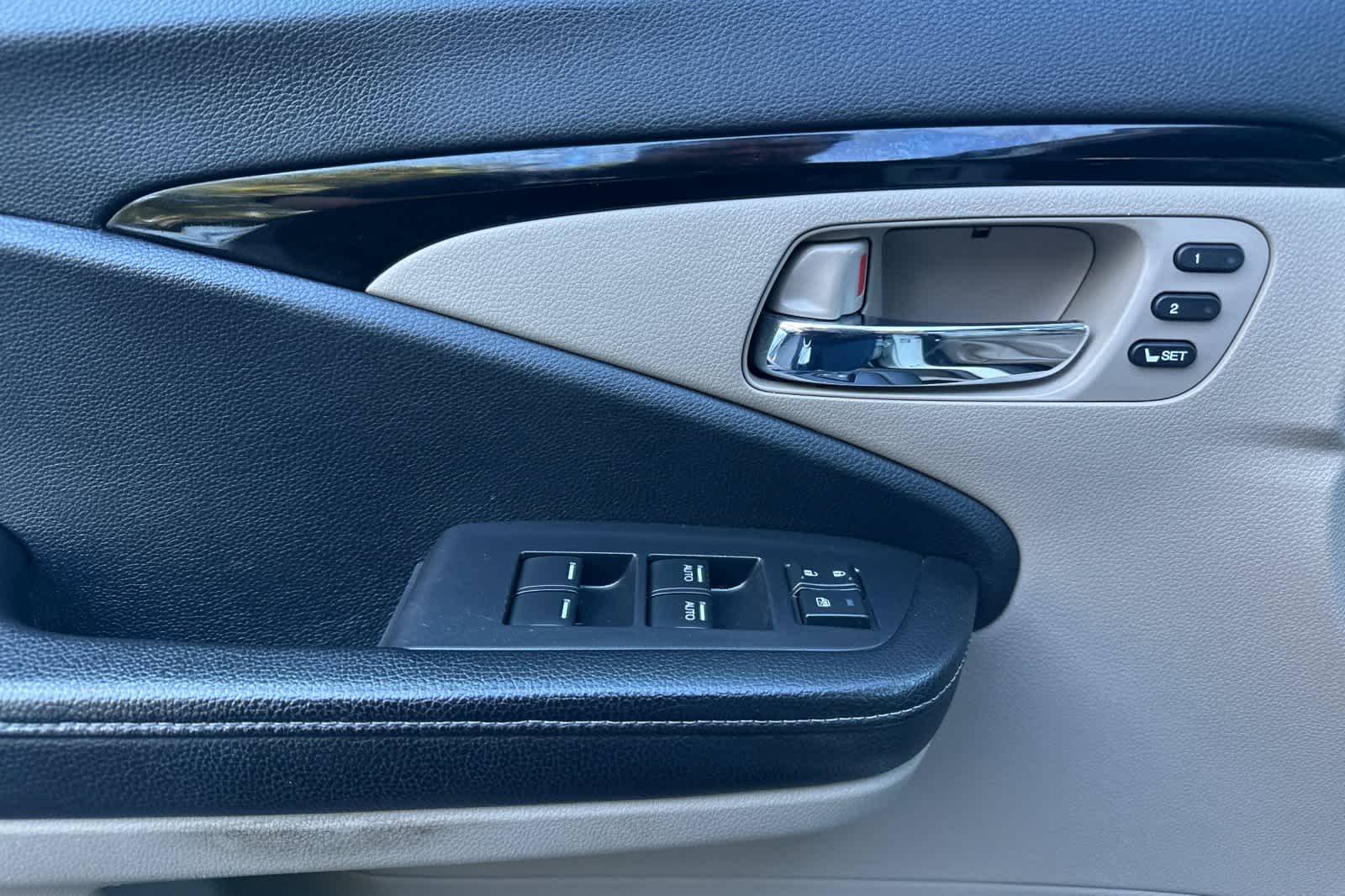 Thumbnail: 2018 Honda Ridgeline - 12