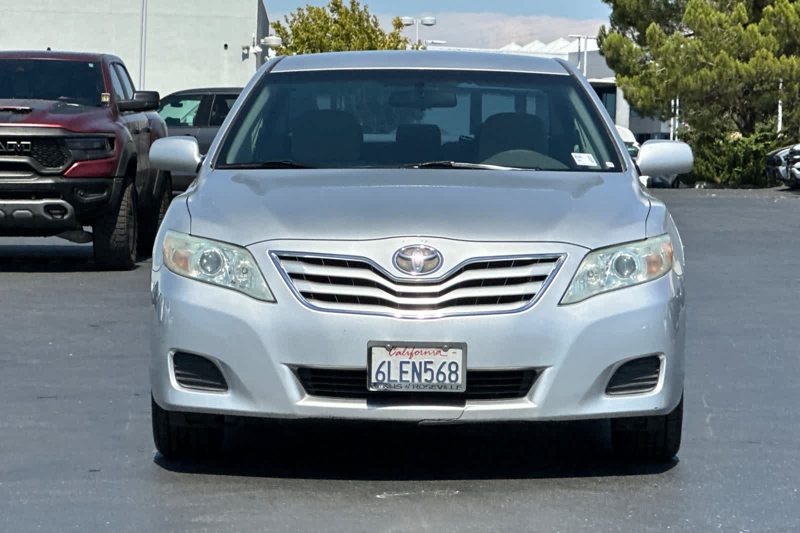 Thumbnail: 2010 Toyota Camry - 10