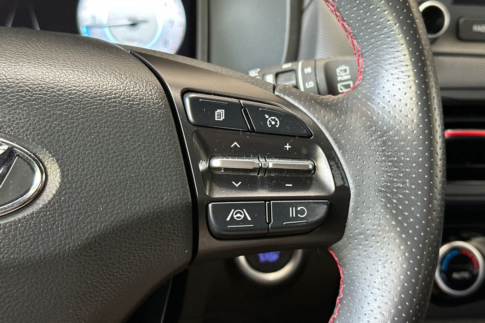 Thumbnail: 2022 Hyundai Kona - 26