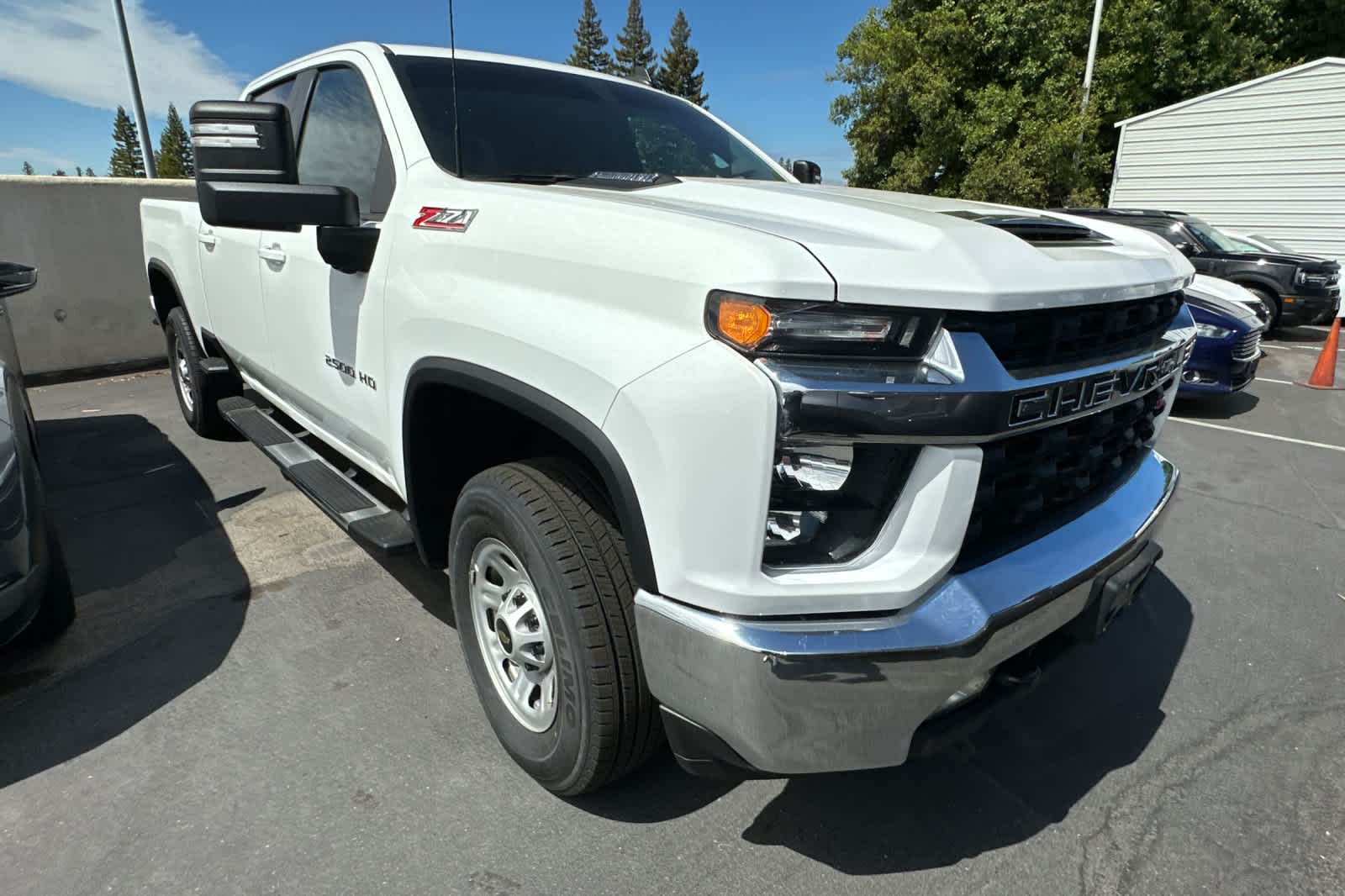 Thumbnail: 2023 Chevrolet Silverado 2500 - 3