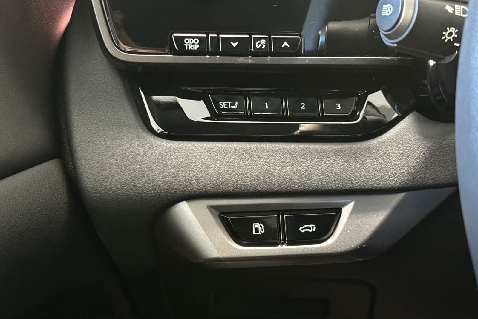 Thumbnail: 2025 Lexus RX - 30