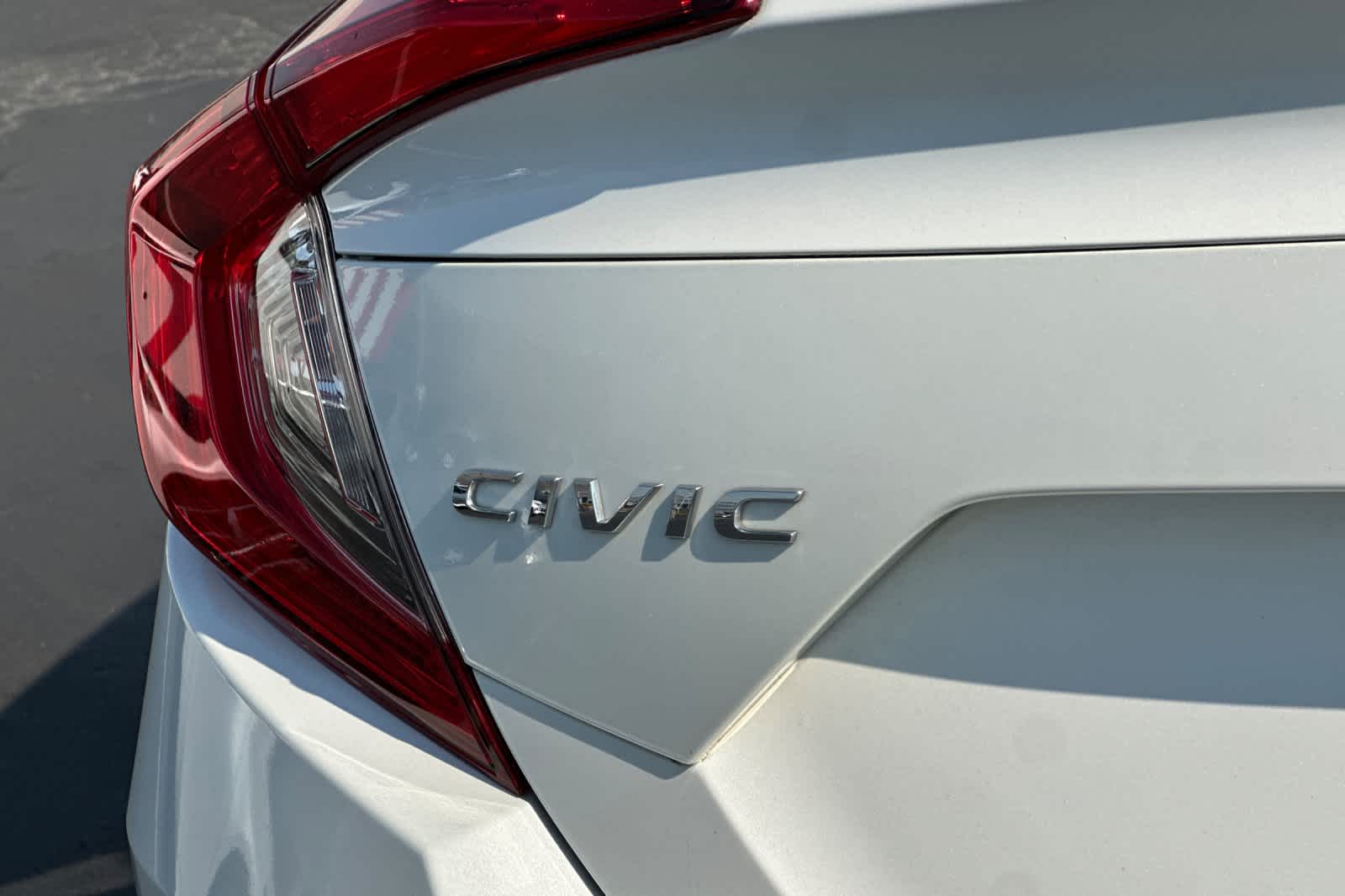 Thumbnail: 2017 Honda Civic - 30