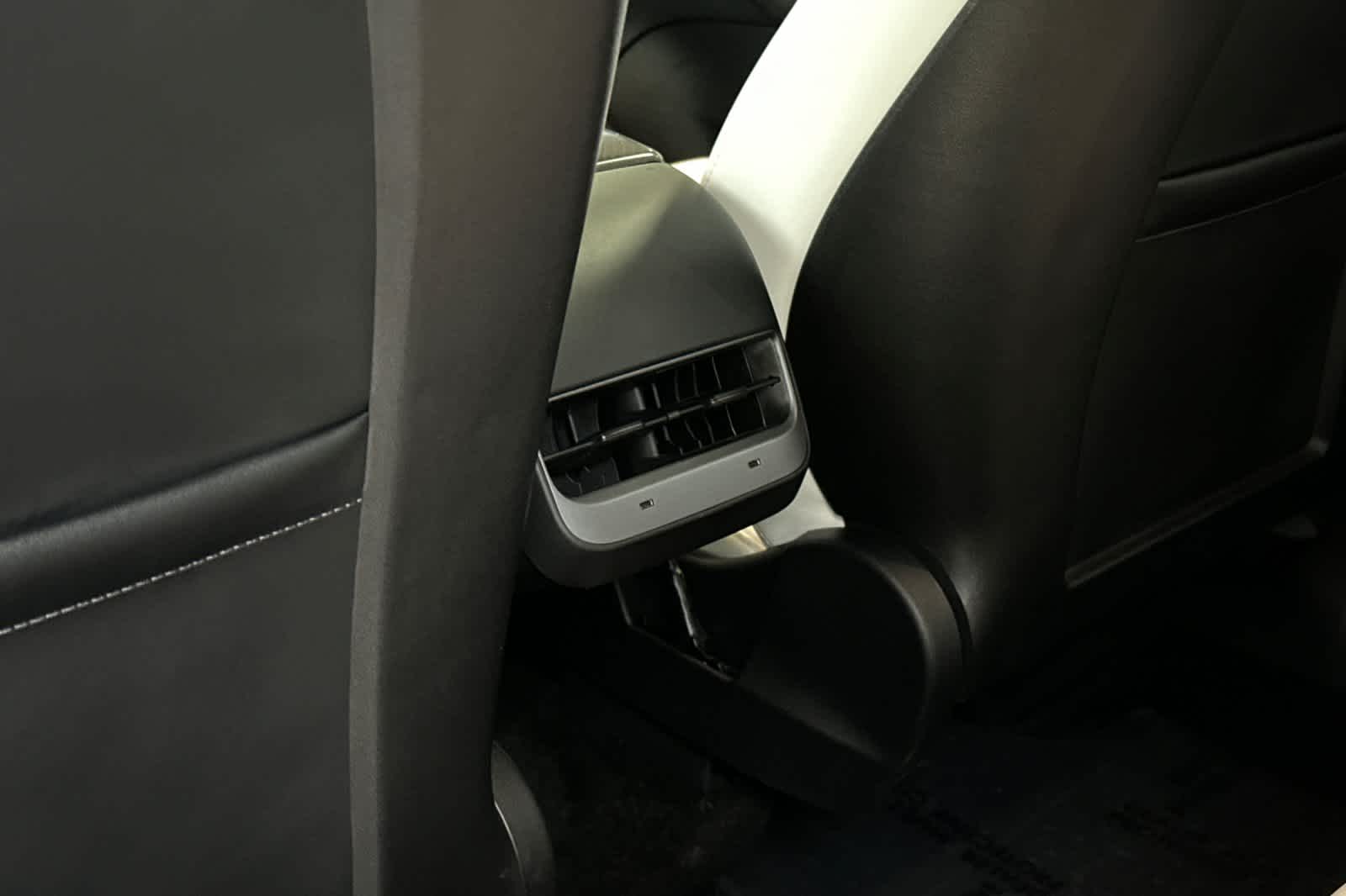 Thumbnail: 2022 Tesla Model Y - 14