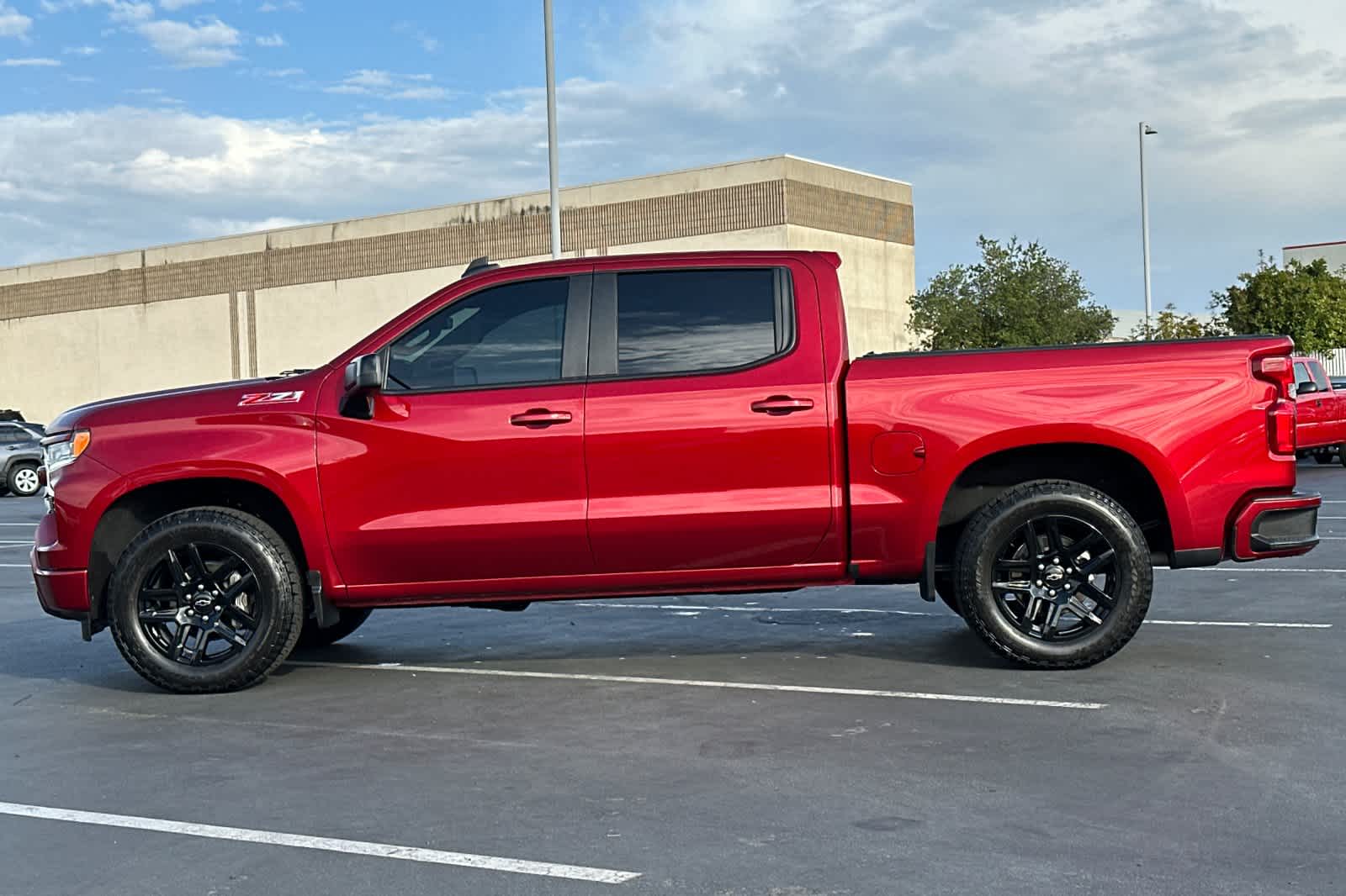 Thumbnail: 2024 Chevrolet Silverado 1500 - 9