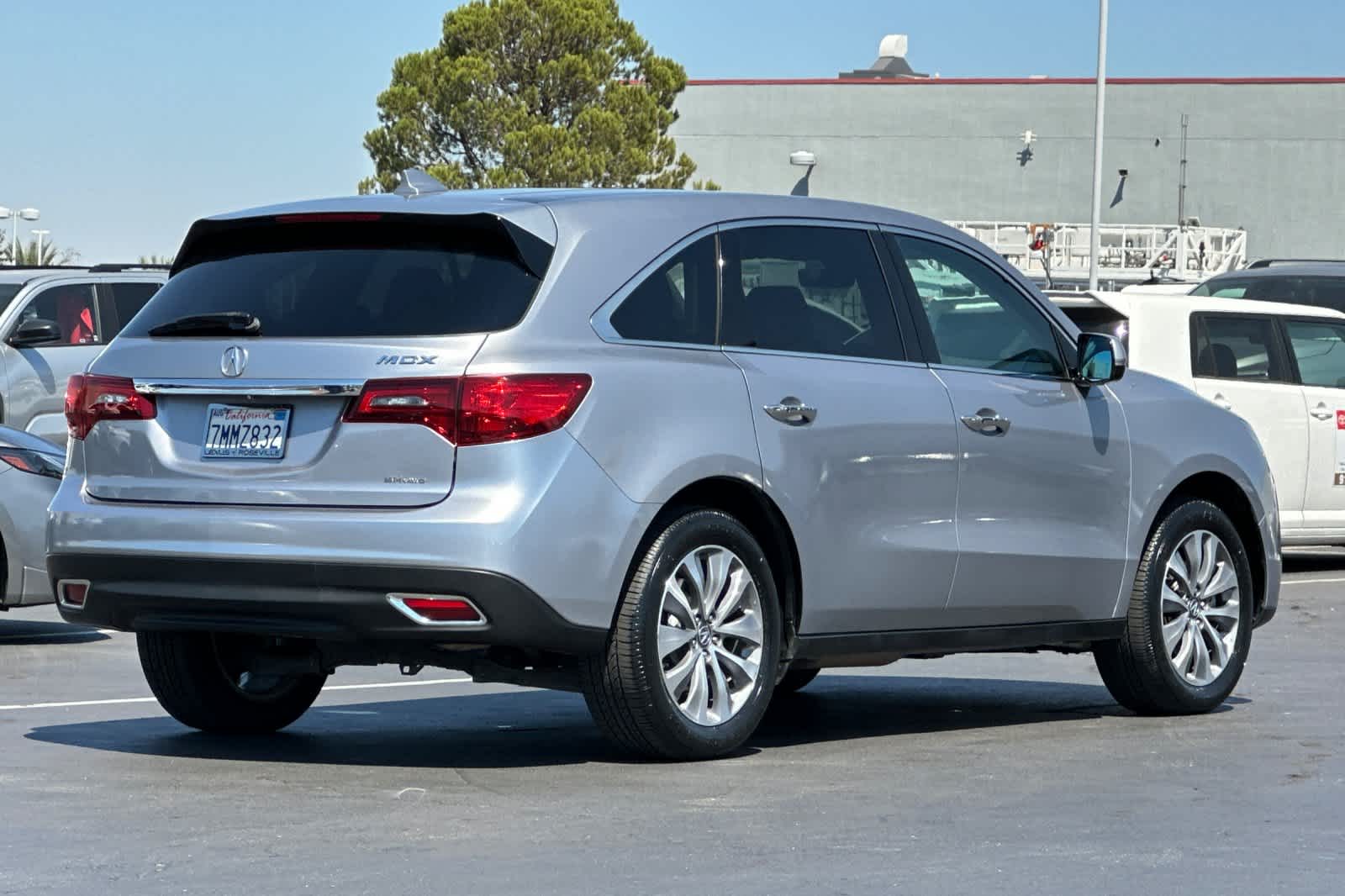 Thumbnail: 2016 Acura MDX - 2
