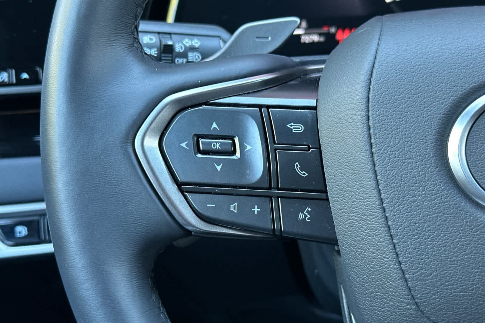 Thumbnail: 2025 Lexus RX - 26