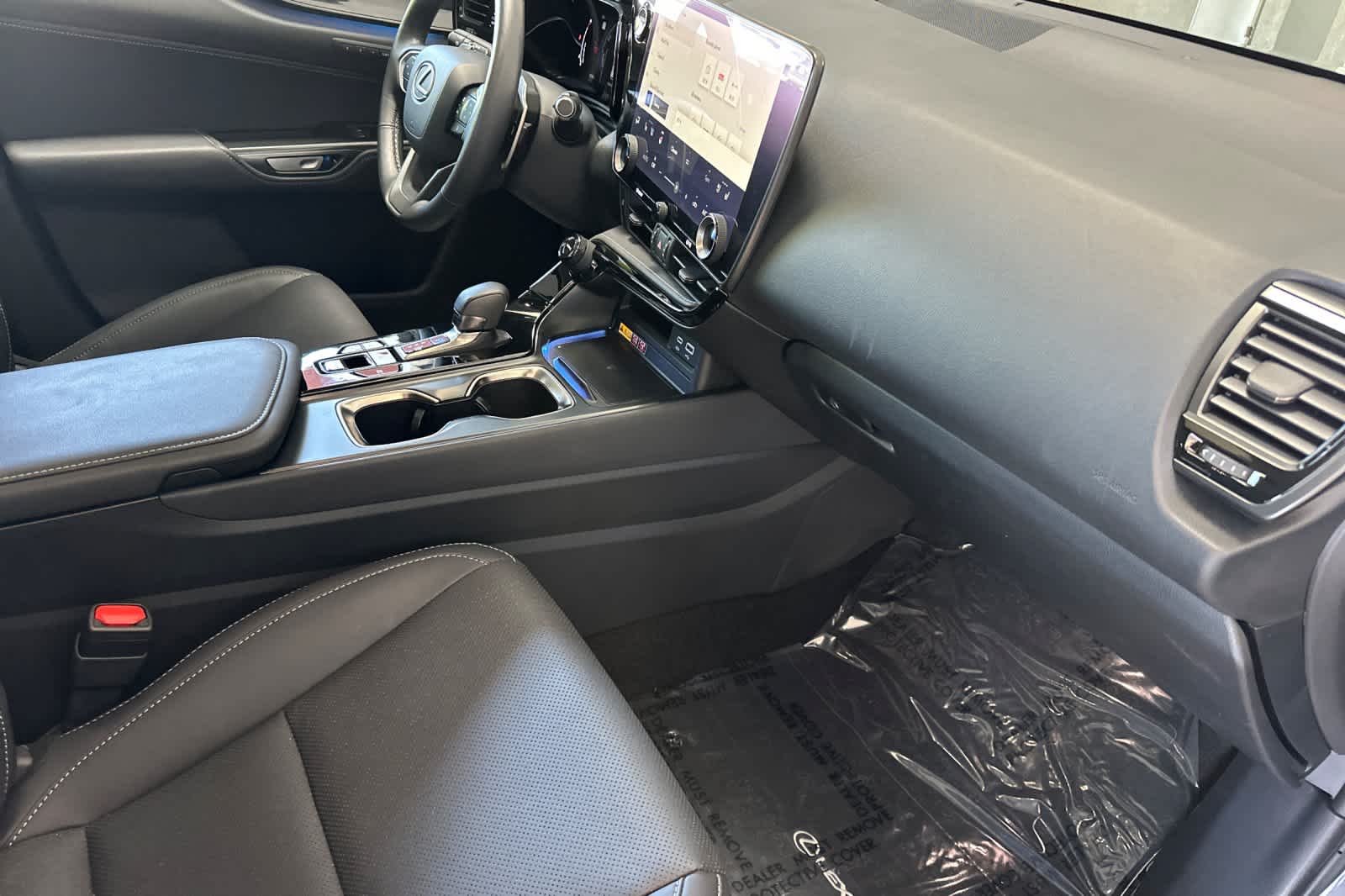 2025 Lexus NX  17