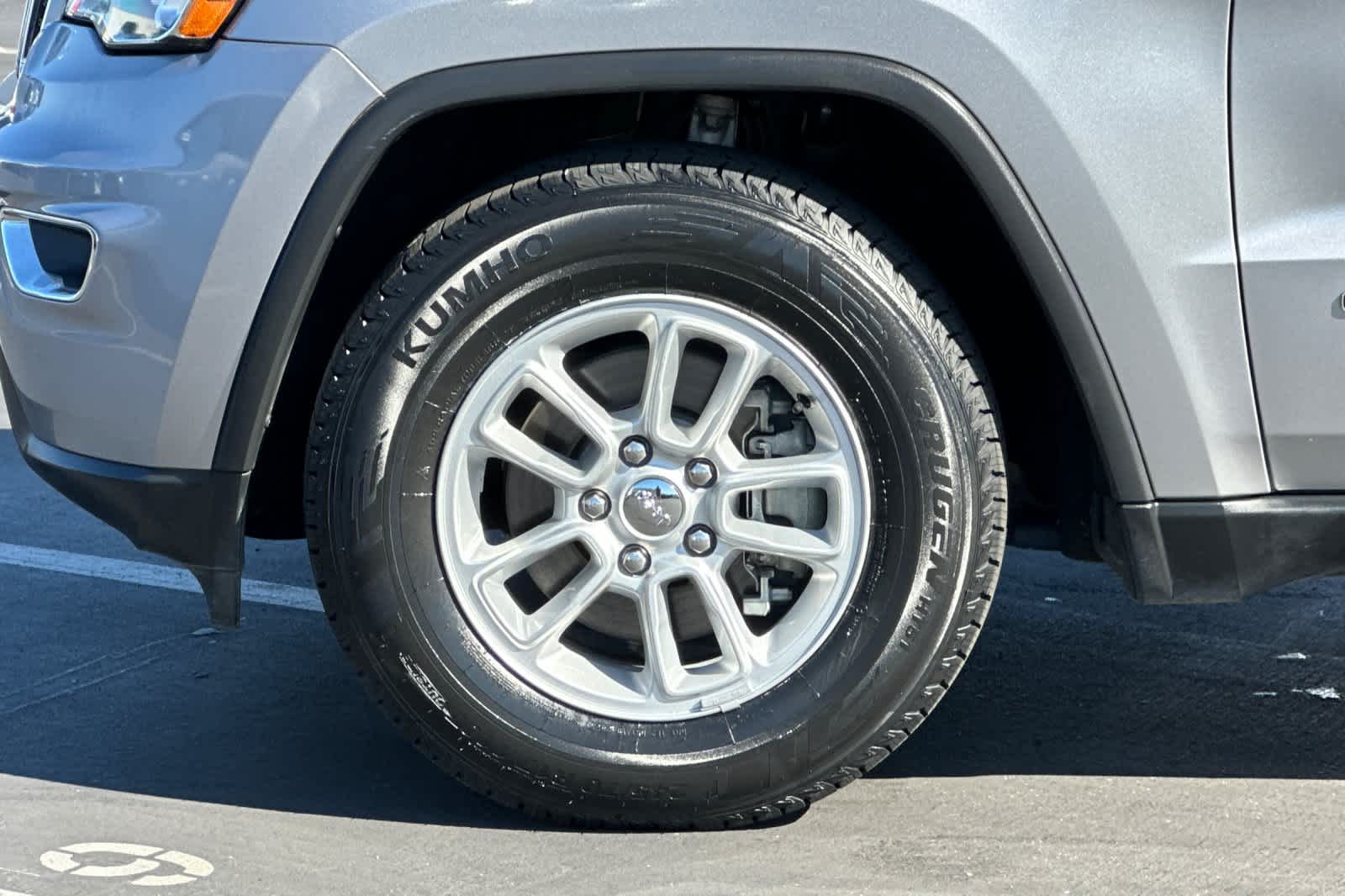 Thumbnail: 2018 Jeep Grand Cherokee - 31