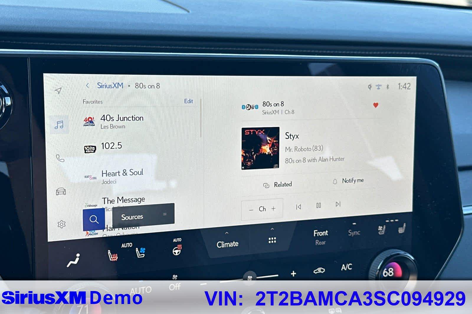 Thumbnail: 2025 Lexus RX - 33