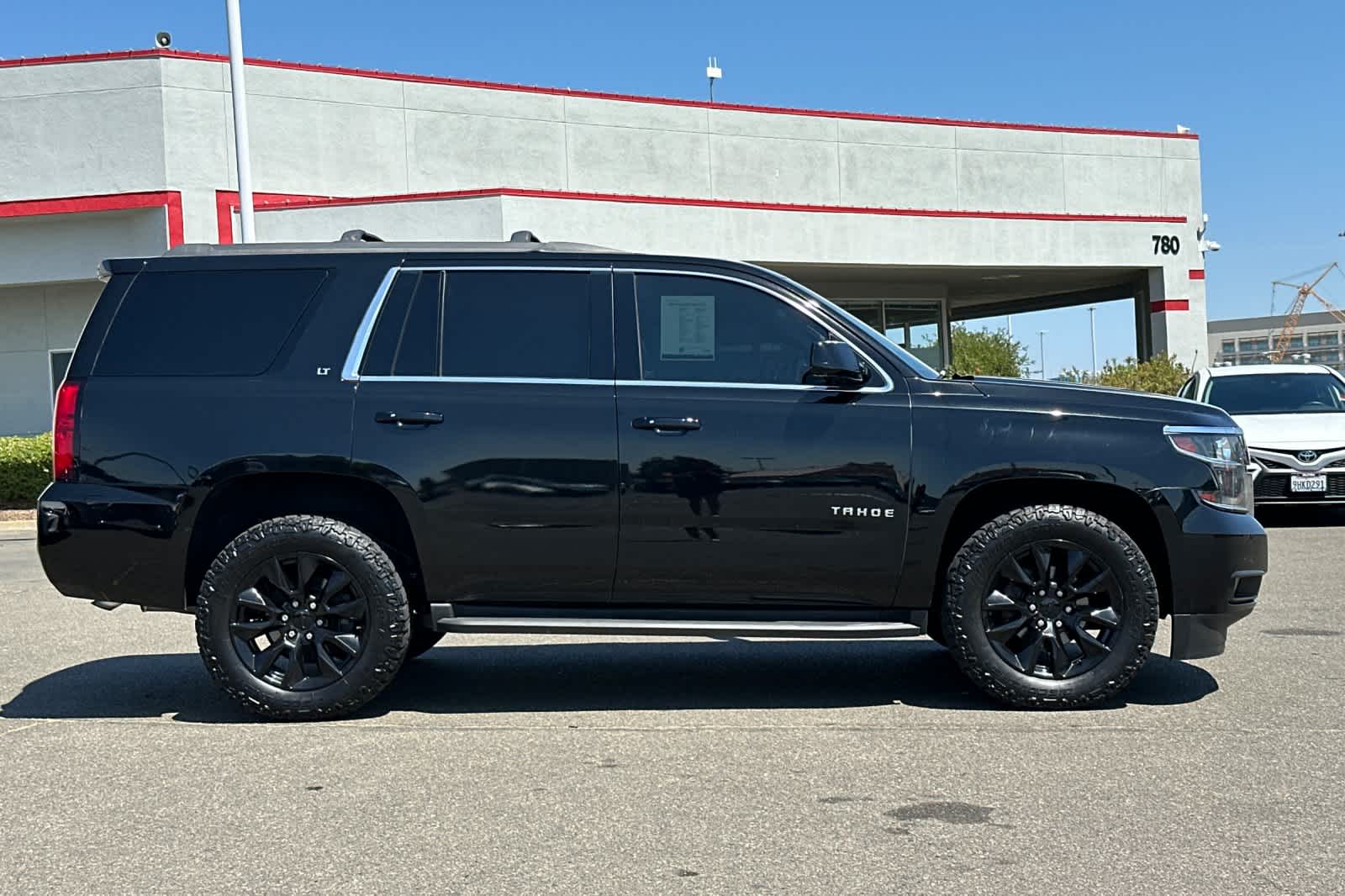 2017 Chevrolet Tahoe LT 6