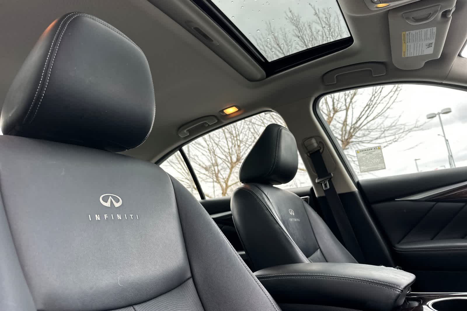 Thumbnail: 2014 INFINITI Q50 - 17