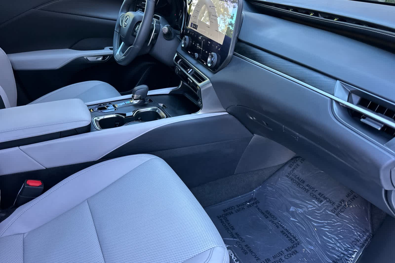 Thumbnail: 2023 Lexus RX - 17