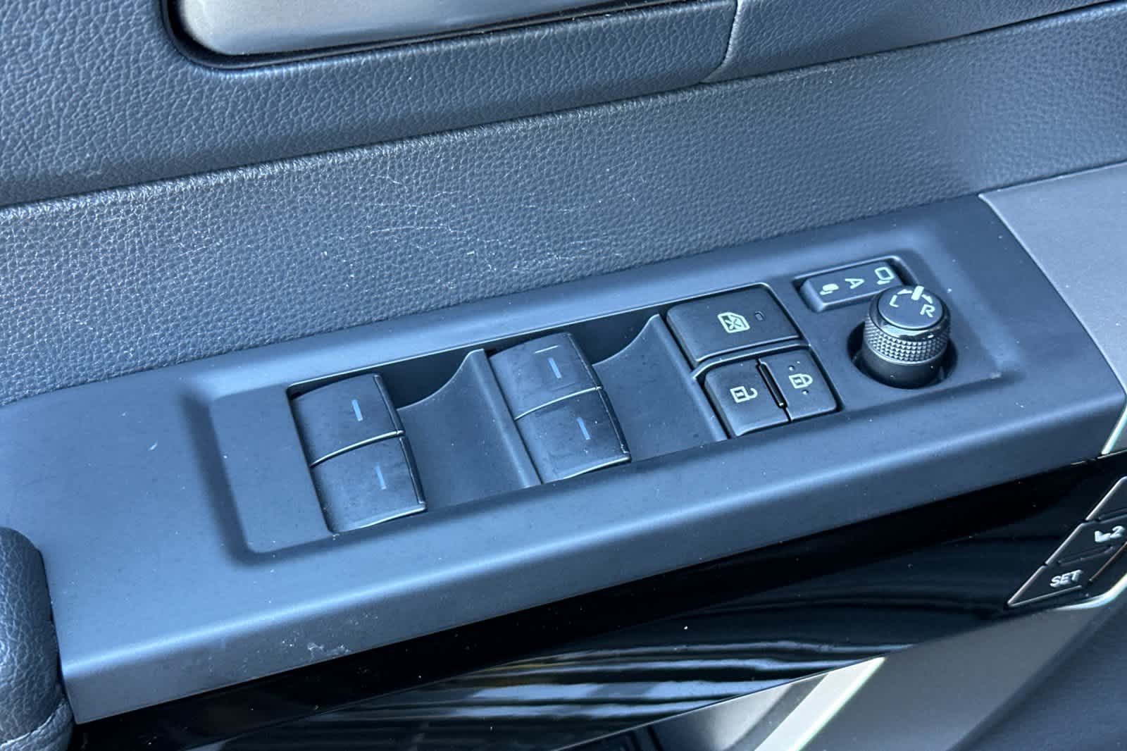 Thumbnail: 2024 Toyota Tundra - 13