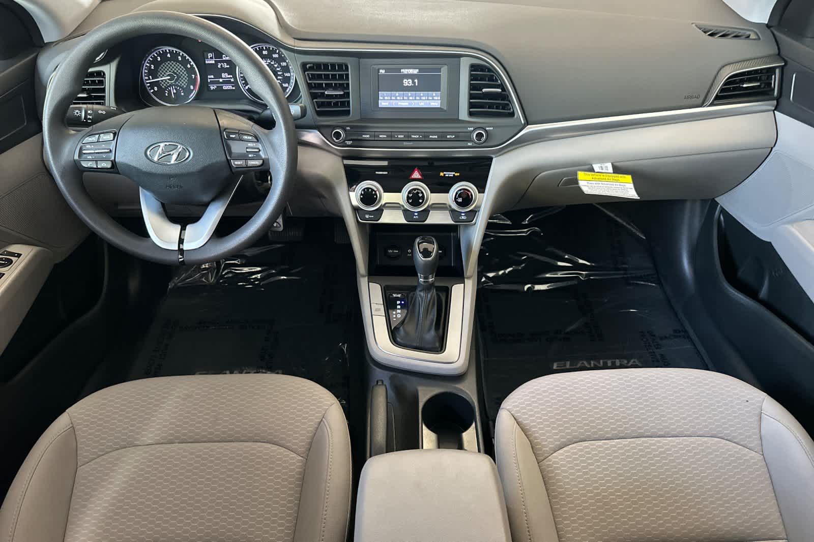 Thumbnail: 2019 Hyundai Elantra - 3