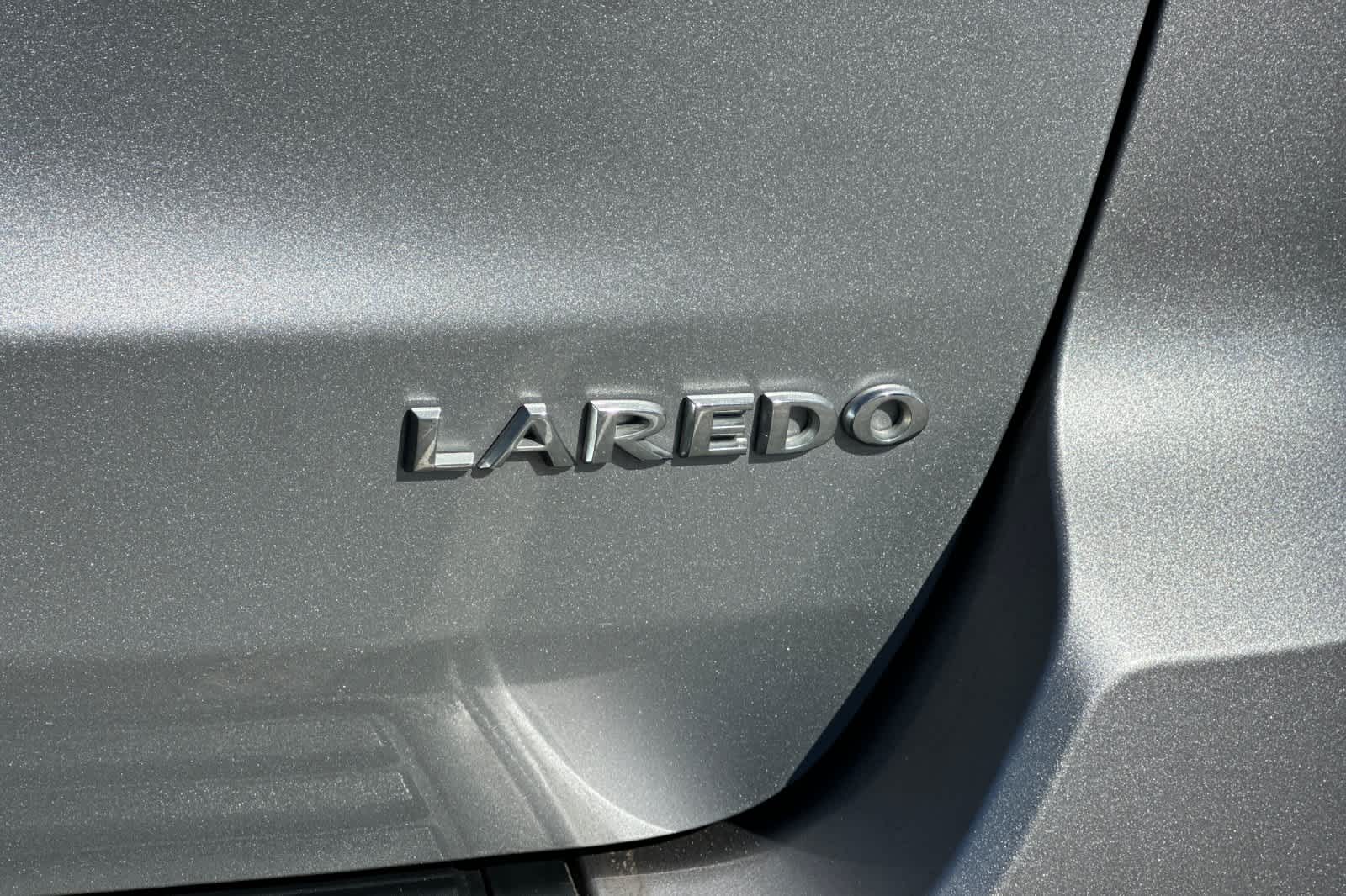 Thumbnail: 2018 Jeep Grand Cherokee - 32